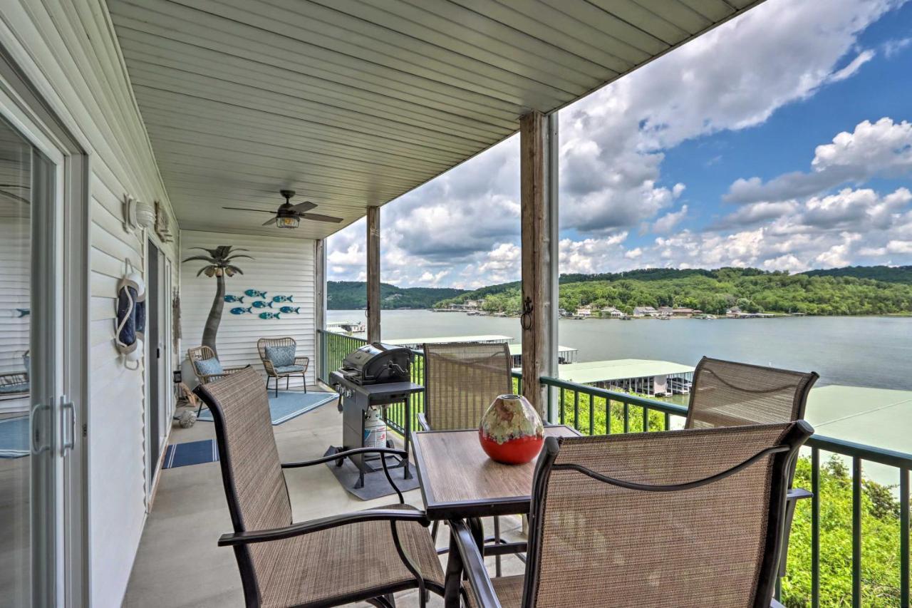Lakefront Ozark Condo With Balcony And Seasonal Pool! Camdenton Exterior photo