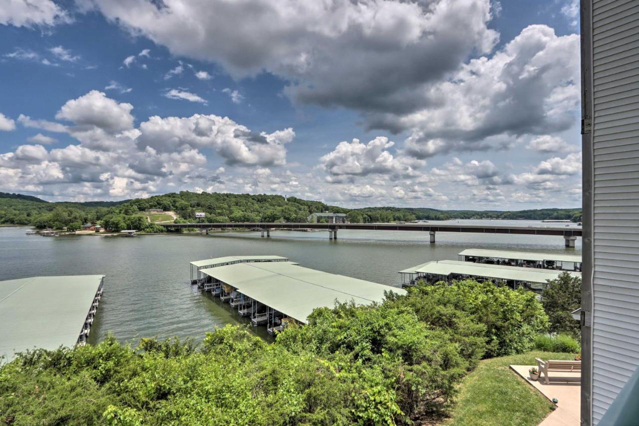 Lakefront Ozark Condo With Balcony And Seasonal Pool! Camdenton Exterior photo